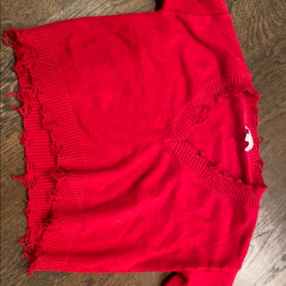 red ripped sweater - Picture 2 of 3